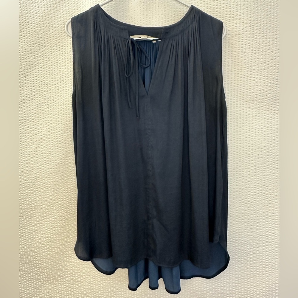 LOFT Navy Blue Sleeveless Blouse Women’s Small V Neck Flowy Career Work Top